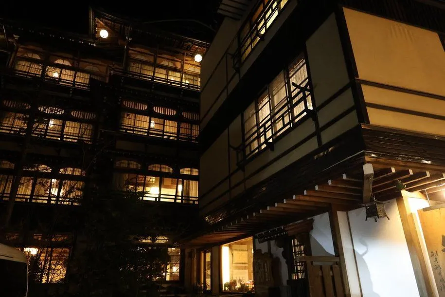 渋温泉 金具屋（長野県） | 秘湯マップ 日本全国の秘湯・温泉をご紹介！